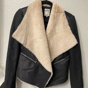 Zara plush faux fur collar jacket